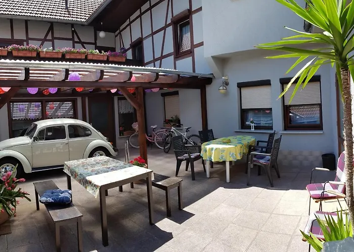 Gaestezimmer & Ferienwohnungen Thon